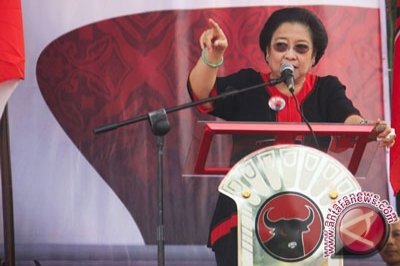 Megawati dan Politik Uang 01