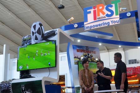 First Media Beraksi SOLUSIfoto