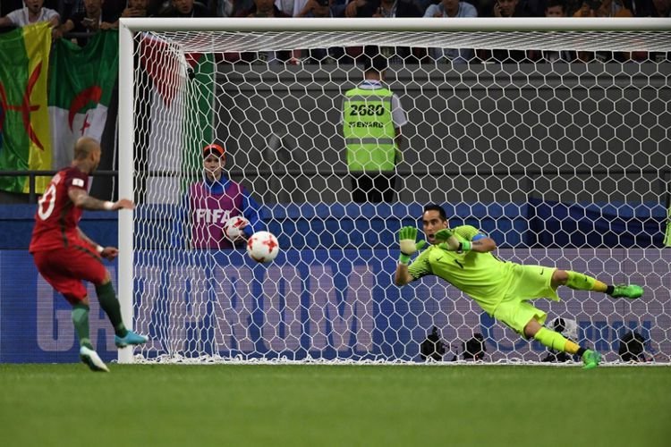 Claudio Bravo 01