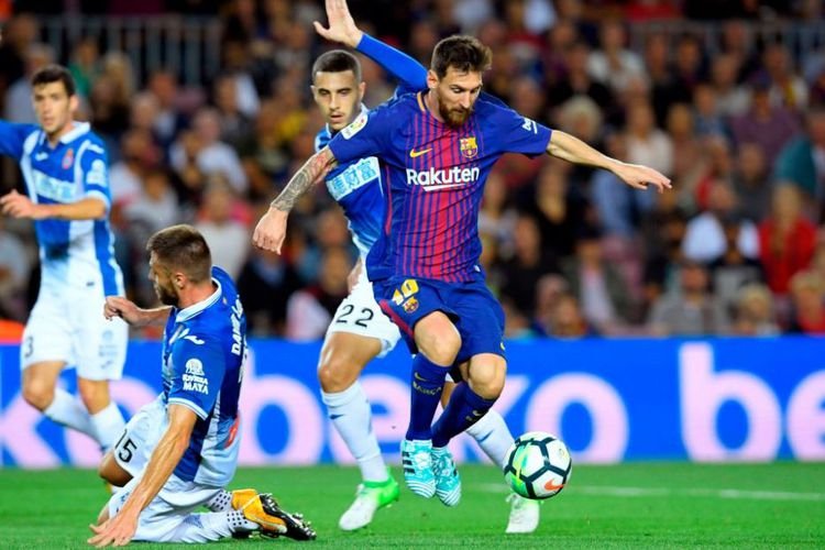 Messi Beraksi 2017 01