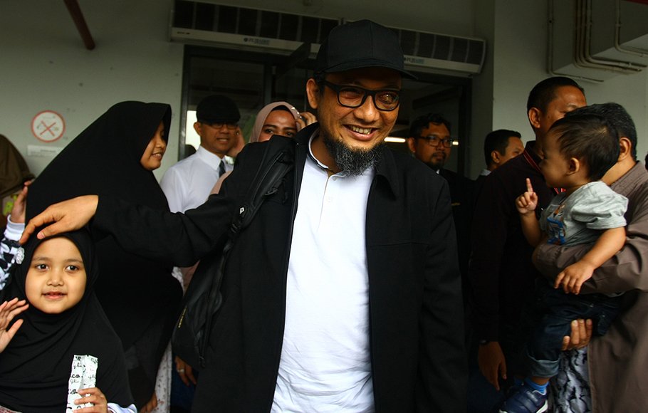 Novel Baswedan 01