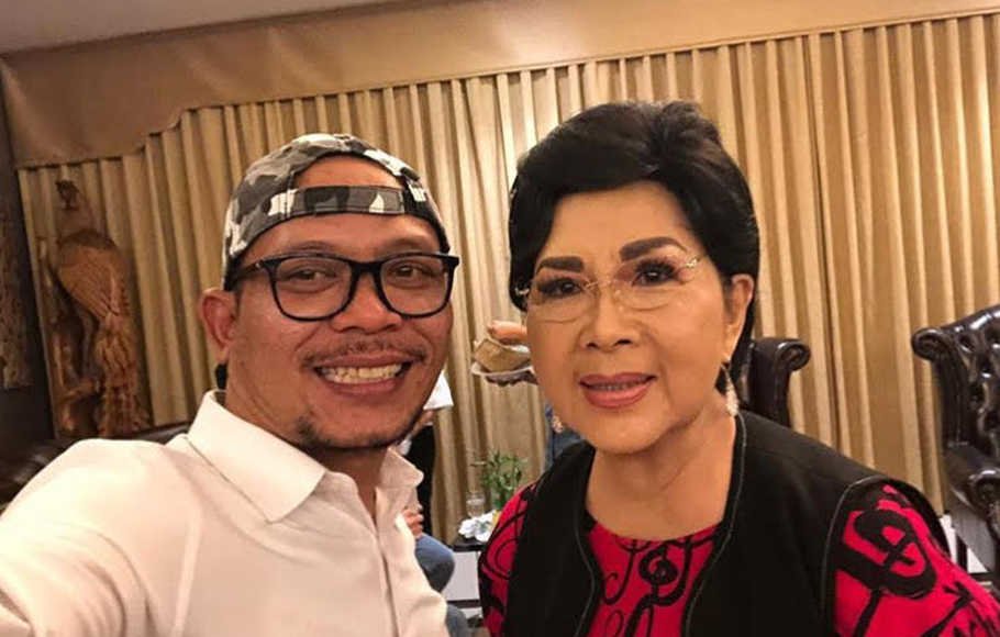 Menaker Hanif dan Titiek Puspa