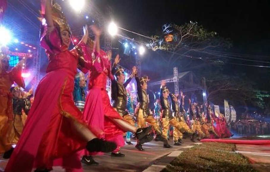 Batam Menari 01