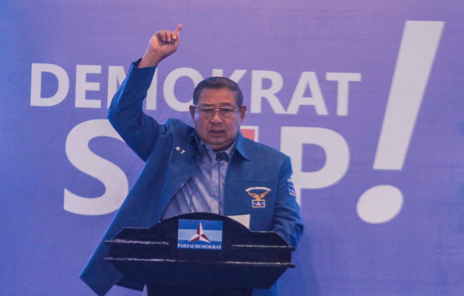 Ketua Umum Partai Demokrat Susilo Bambang Yudhoyono memberikan pidato politiknya pada cara penutupan Pembekalan Caleg DPR-RI Periode 2019-2024 Partai Demokrat di Jakarta, Minggu (11/11/2018).