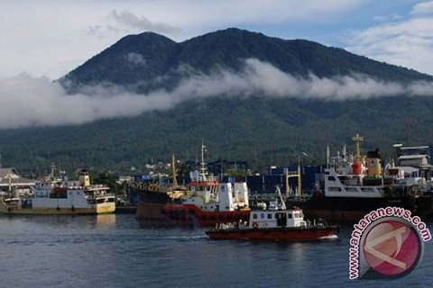 Pelabuhan Bitung BENDERAfoto