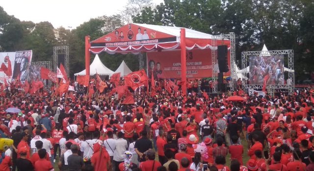 Kampanye-PDIP-ramai-2