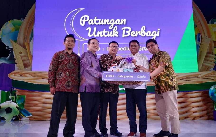 Kolaborasi OVO dan Grab serta Tokopedia