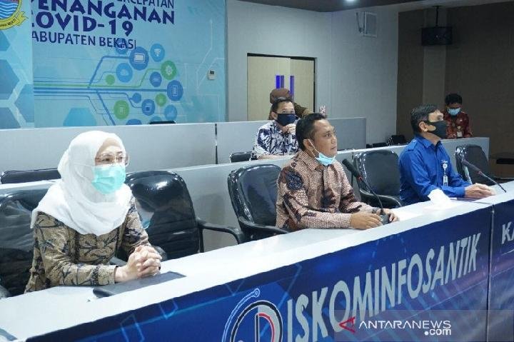 Bupati Bekasi 01