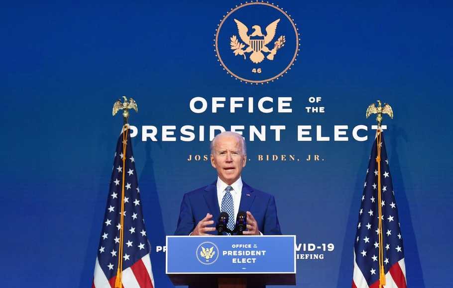 TOPSHOT-US-VOTE-BIDEN