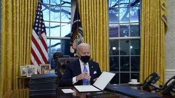 joe-biden-berkantor-di-gedung-putih-apevan-vucci-2_169